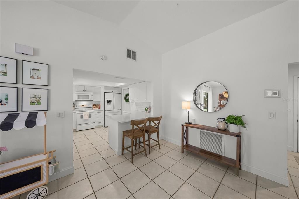 Activo con contrato: $445,000 (3 camas, 2 baños, 1513 Pies cuadrados)
