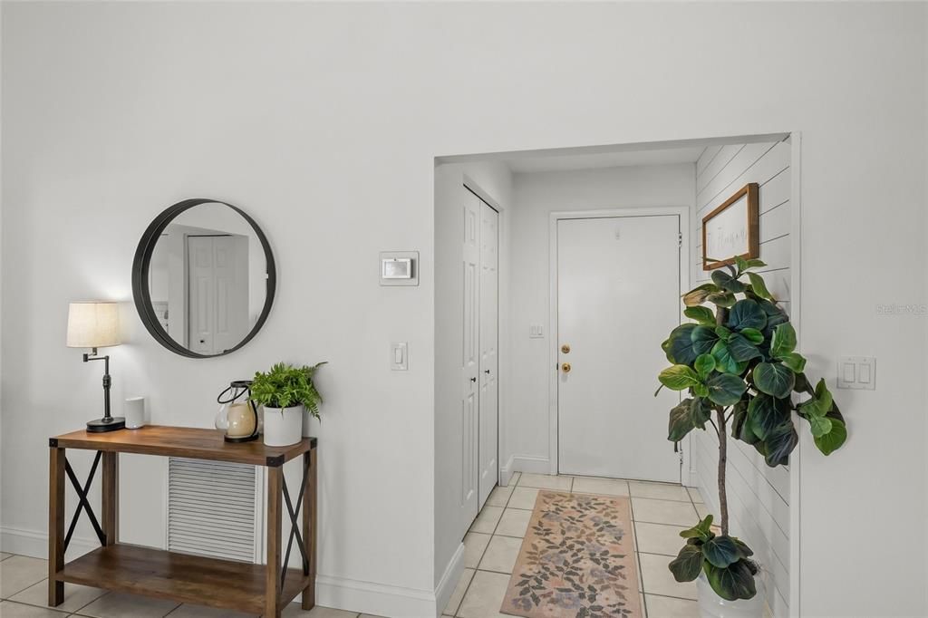 Activo con contrato: $445,000 (3 camas, 2 baños, 1513 Pies cuadrados)