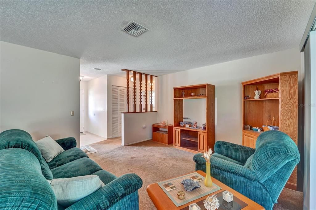 Activo con contrato: $164,900 (2 camas, 2 baños, 1087 Pies cuadrados)