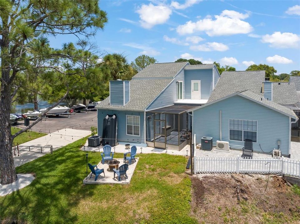 En Venta: $385,000 (3 camas, 3 baños, 1406 Pies cuadrados)