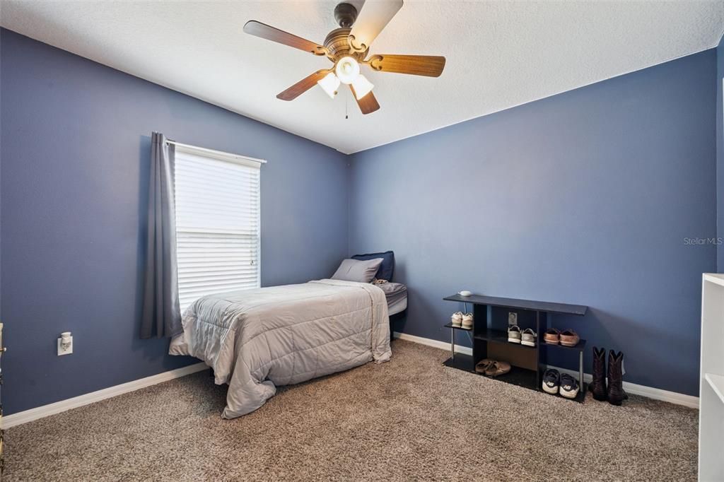 For Sale: $379,000 (4 beds, 3 baths, 2490 Square Feet)