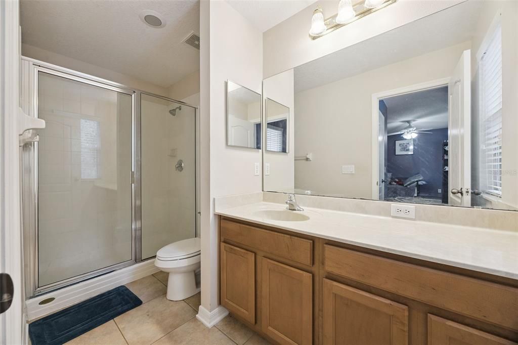 For Sale: $379,000 (4 beds, 3 baths, 2490 Square Feet)