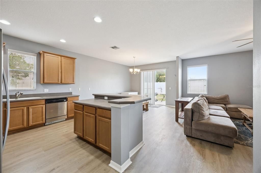 For Sale: $379,000 (4 beds, 3 baths, 2490 Square Feet)