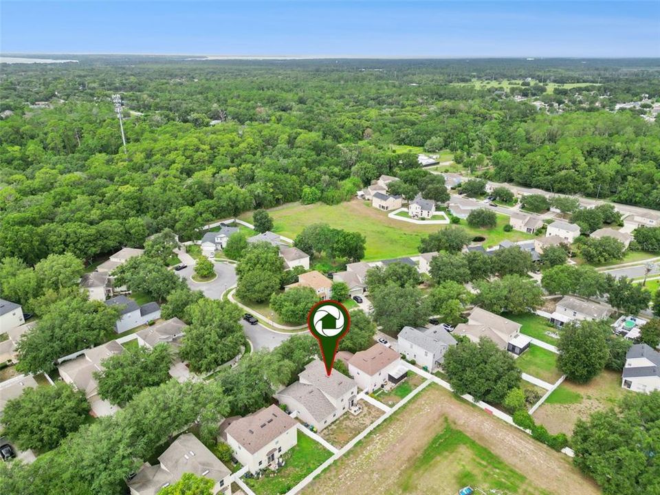 For Sale: $379,000 (4 beds, 3 baths, 2490 Square Feet)