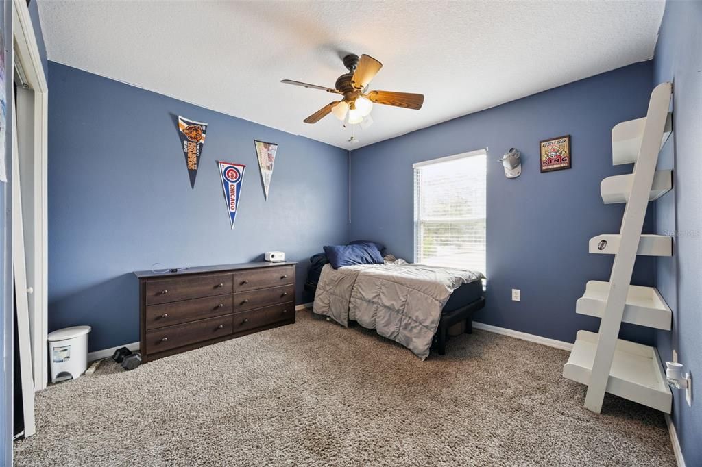 For Sale: $379,000 (4 beds, 3 baths, 2490 Square Feet)