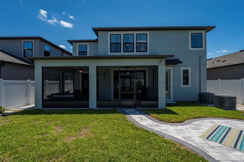 En Venta: $550,000 (5 camas, 4 baños, 3801 Pies cuadrados)