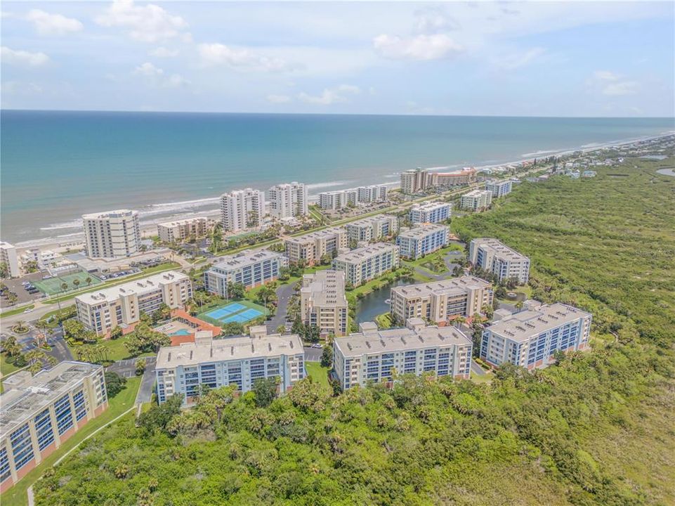 На продажу: $399,000 (2 спален, 2 ванн, 1260 Квадратных фут)