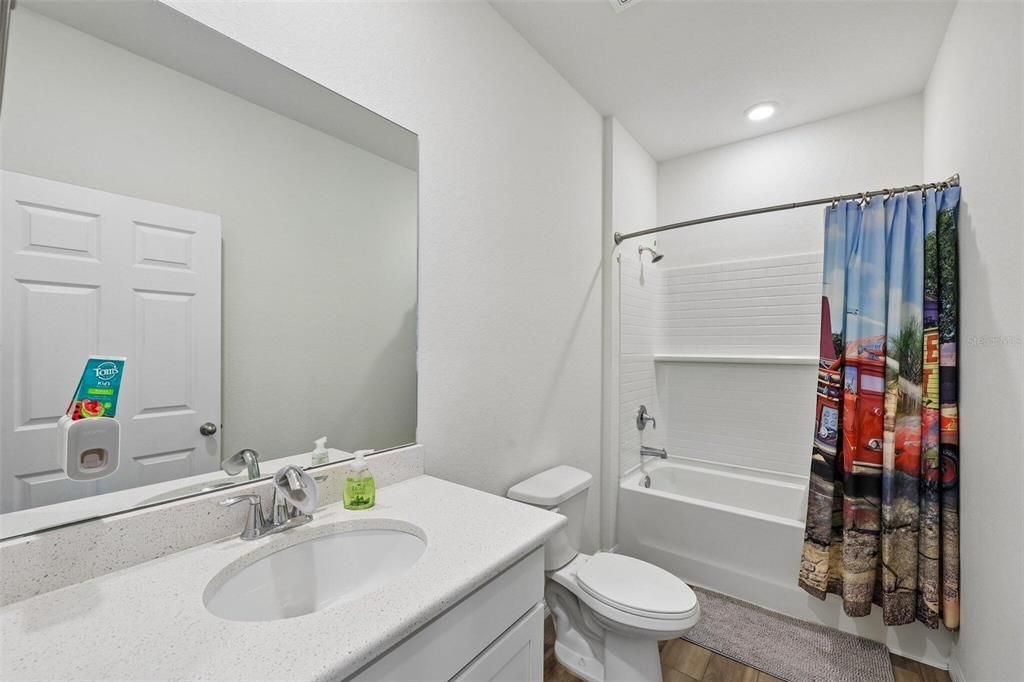 En Venta: $334,900 (4 camas, 2 baños, 1861 Pies cuadrados)