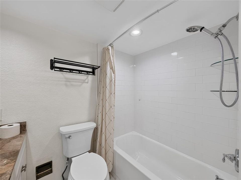 En Renta: $1,750 (2 camas, 2 baños, 1024 Pies cuadrados)