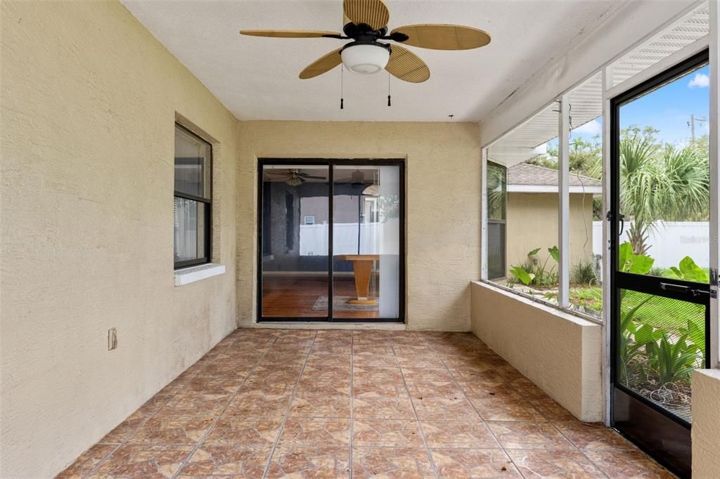 На продажу: $315,000 (3 спален, 2 ванн, 1812 Квадратных фут)