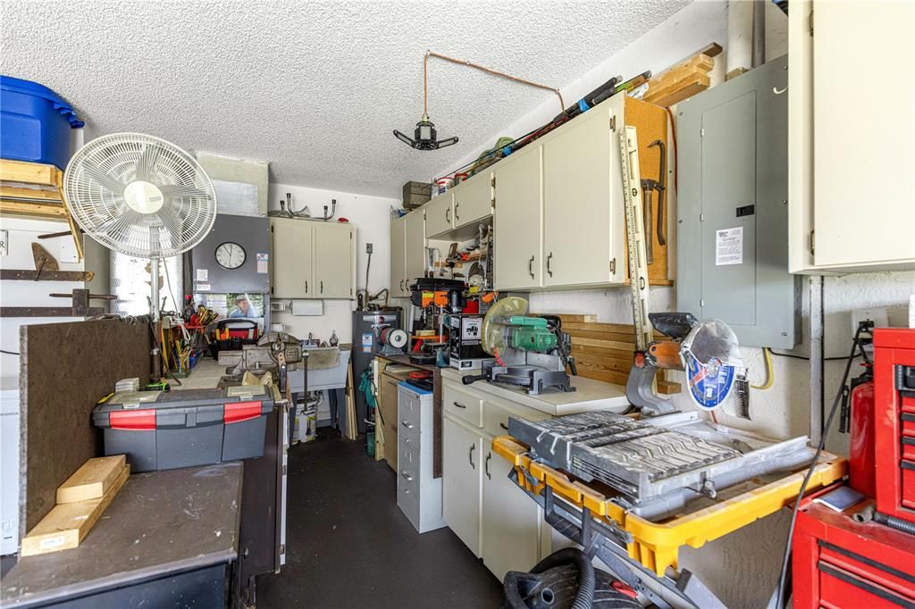 На продажу: $279,000 (3 спален, 2 ванн, 1693 Квадратных фут)