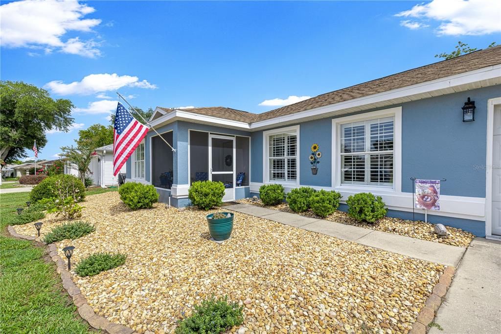 For Sale: $279,000 (3 beds, 2 baths, 1693 Square Feet)