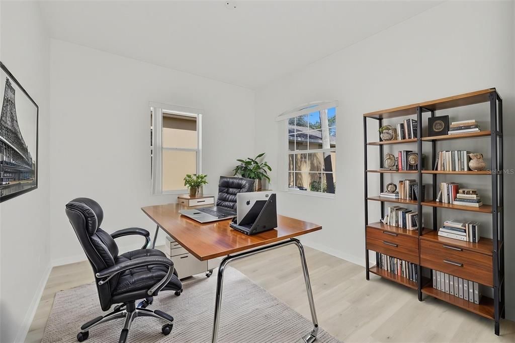 En Venta: $270,000 (2 camas, 2 baños, 1380 Pies cuadrados)