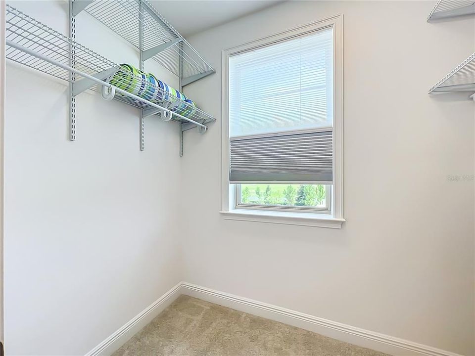 En Venta: $1,150,000 (5 camas, 4 baños, 3231 Pies cuadrados)