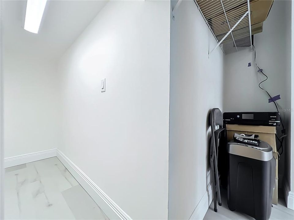 En Venta: $1,150,000 (5 camas, 4 baños, 3231 Pies cuadrados)