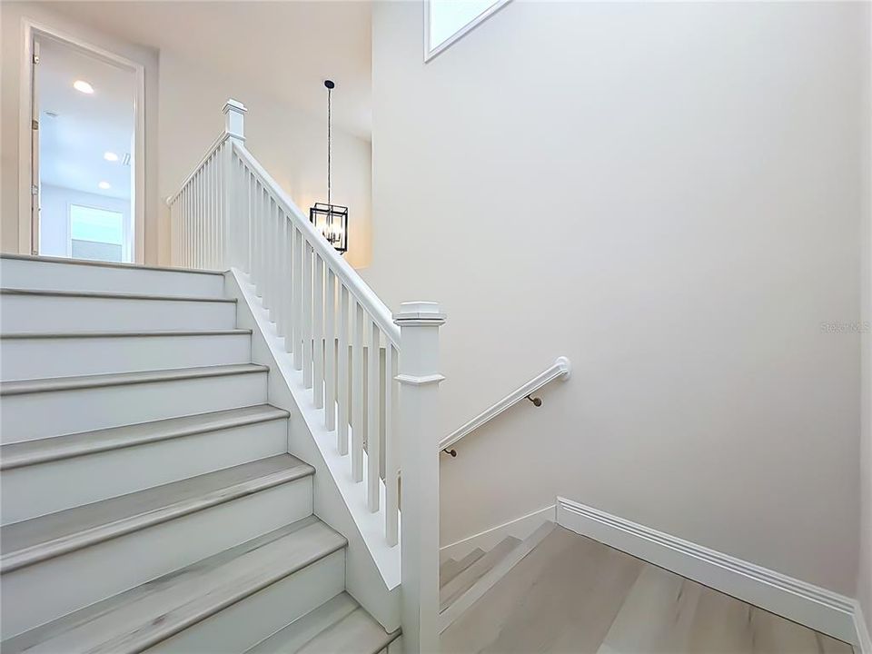 En Venta: $1,150,000 (5 camas, 4 baños, 3231 Pies cuadrados)