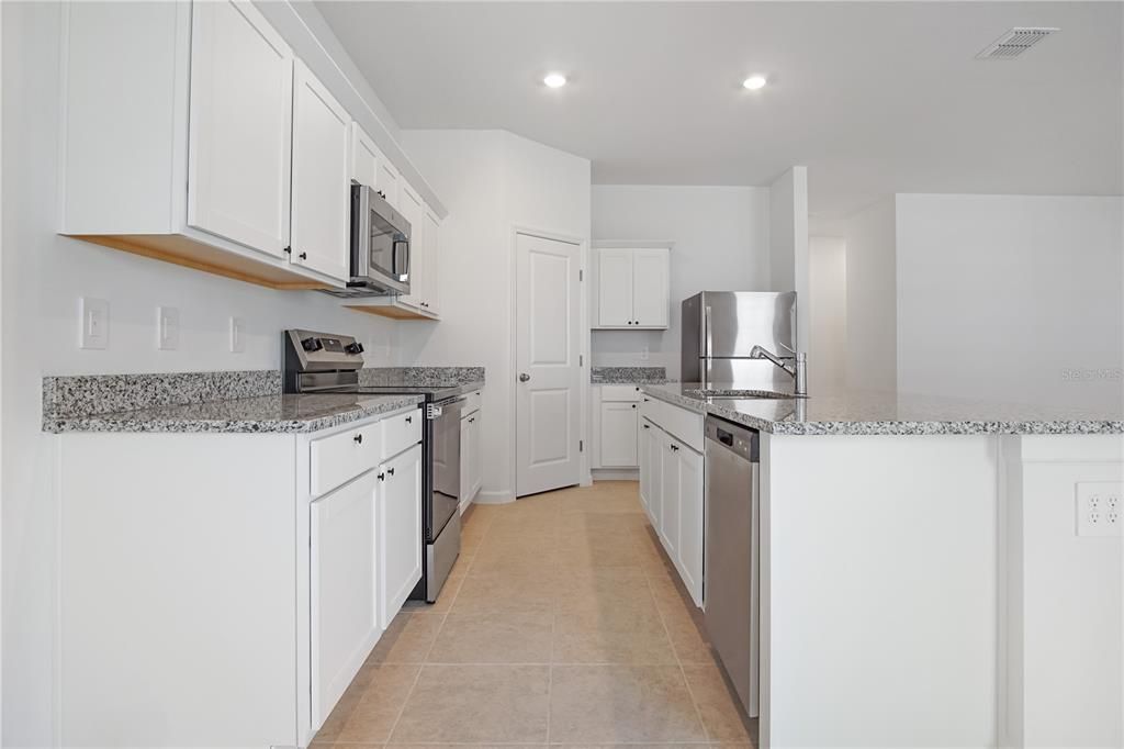 En Renta: $1,895 (3 camas, 2 baños, 1769 Pies cuadrados)