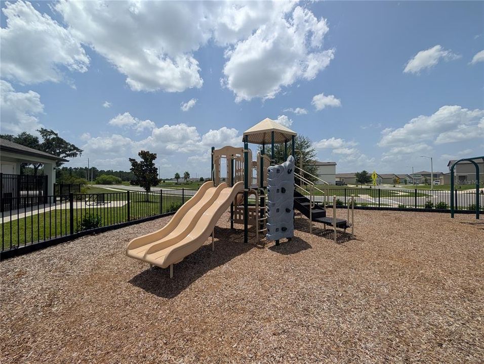 For Rent: $1,865 (3 beds, 2 baths, 1412 Square Feet)