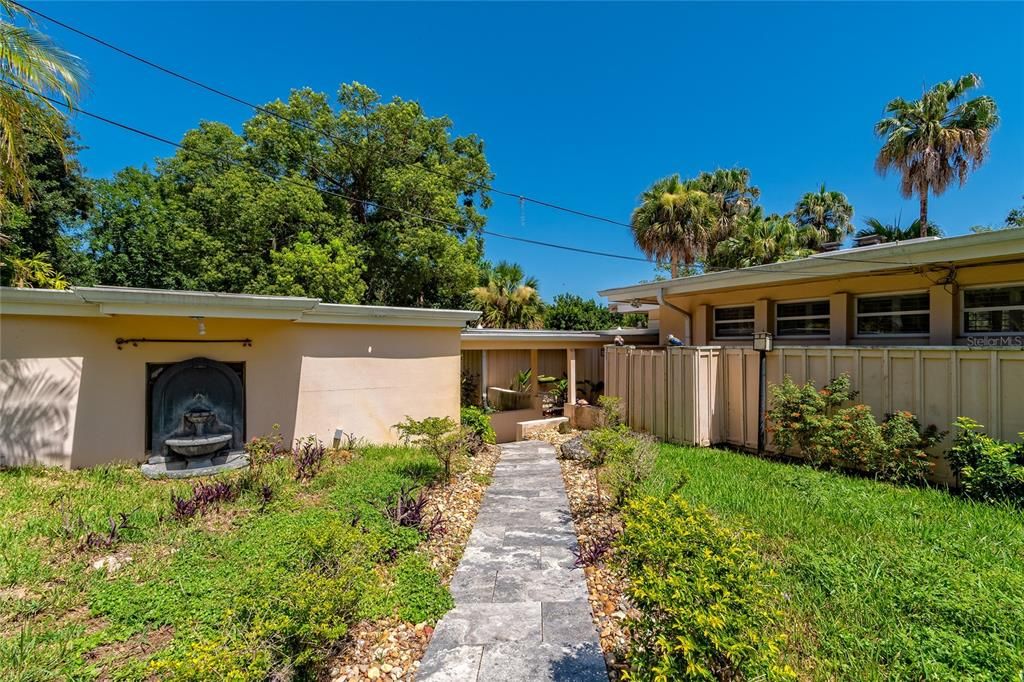 En Venta: $950,000 (3 camas, 3 baños, 2586 Pies cuadrados)