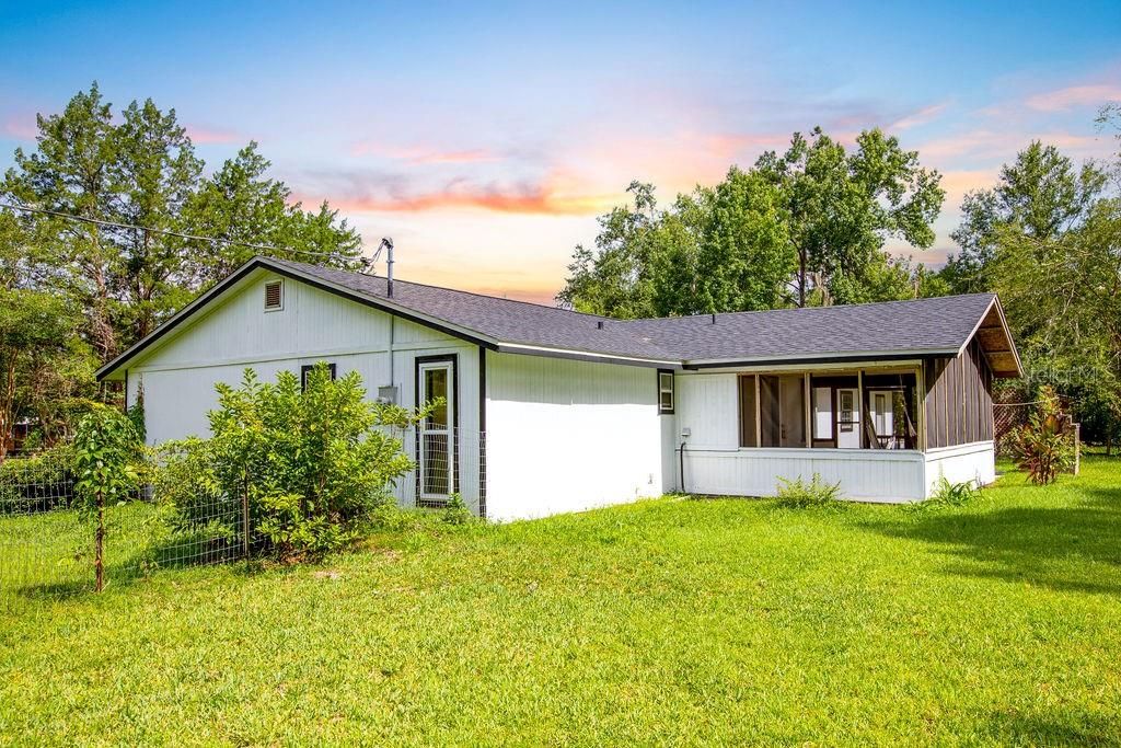 En Venta: $230,000 (3 camas, 2 baños, 1120 Pies cuadrados)