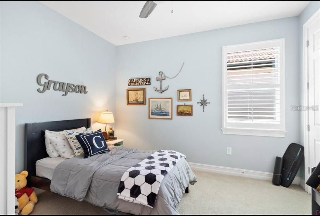 Activo con contrato: $375,000 (3 camas, 2 baños, 1602 Pies cuadrados)