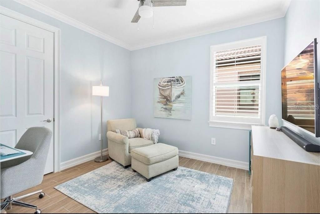 Activo con contrato: $375,000 (3 camas, 2 baños, 1602 Pies cuadrados)