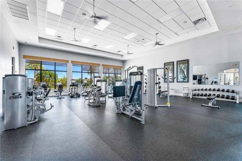 Activo con contrato: $375,000 (3 camas, 2 baños, 1602 Pies cuadrados)