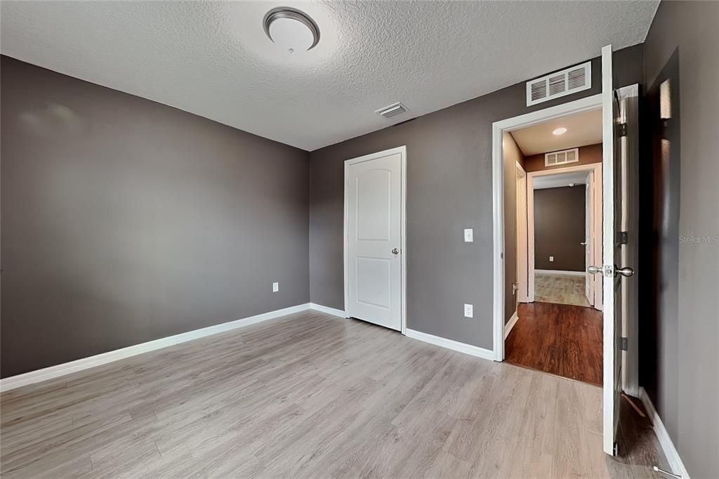 В аренду: $1,799 (4 спален, 2 ванн, 1358 Квадратных фут)