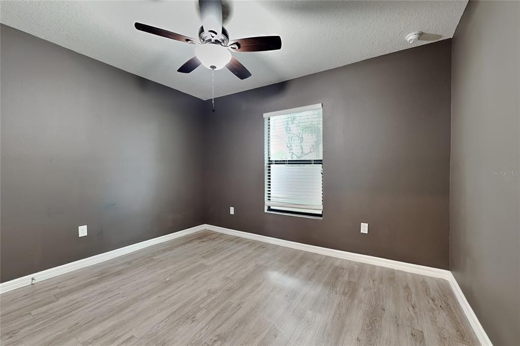 В аренду: $1,799 (4 спален, 2 ванн, 1358 Квадратных фут)