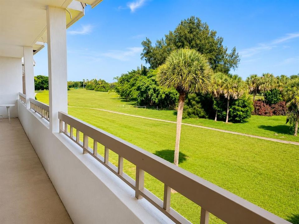 En Venta: $249,900 (3 camas, 2 baños, 2035 Pies cuadrados)