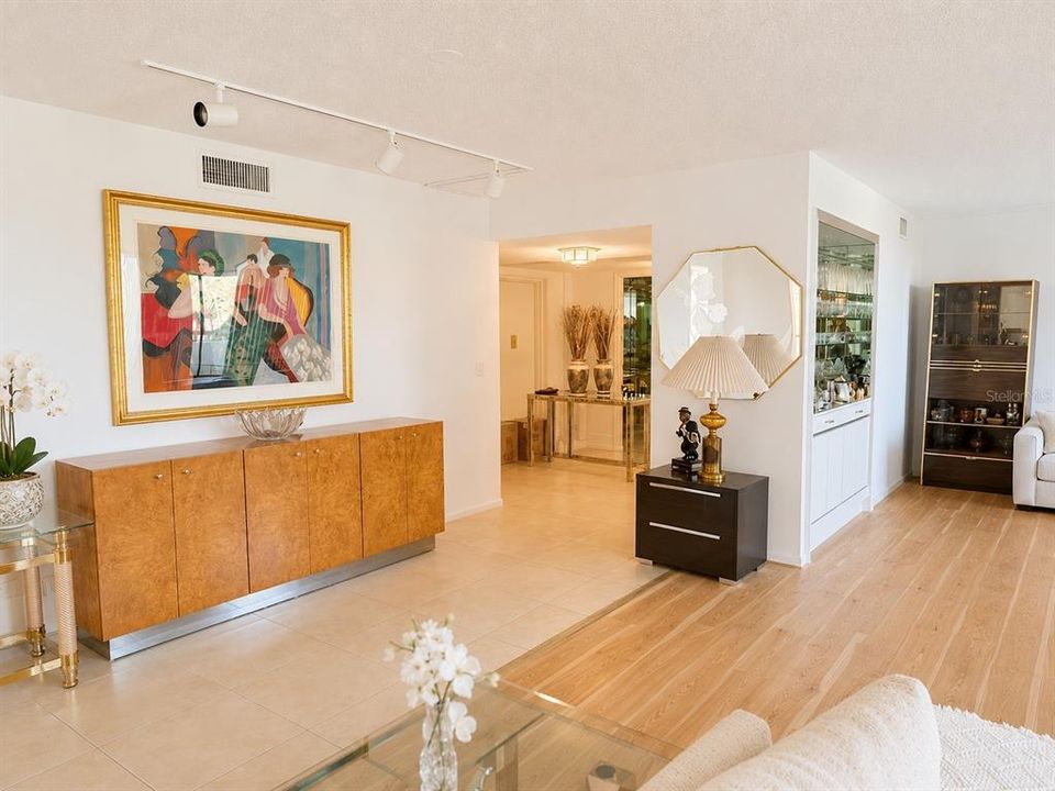 En Venta: $249,900 (3 camas, 2 baños, 2035 Pies cuadrados)