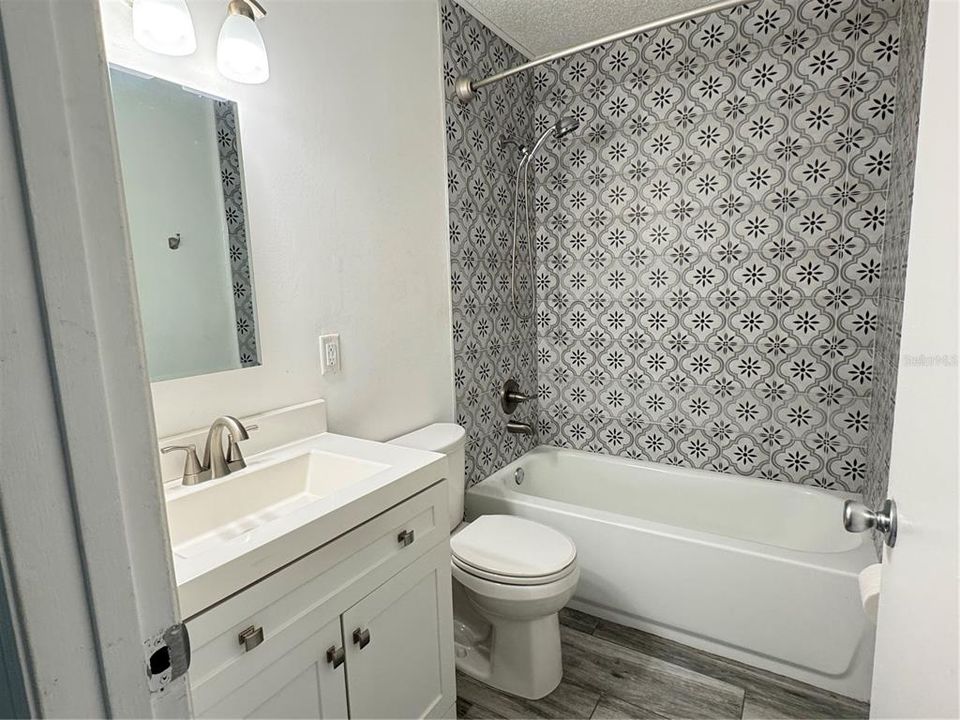 В аренду: $1,950 (3 спален, 2 ванн, 1369 Квадратных фут)
