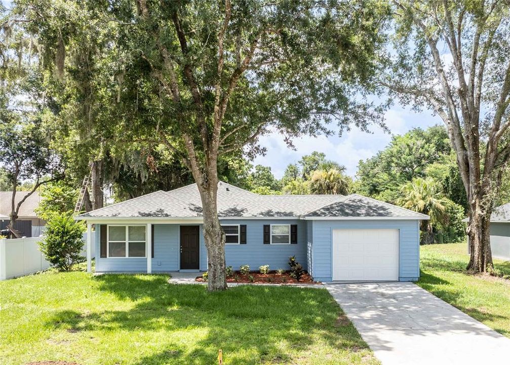 For Sale: $254,900 (3 beds, 1 baths, 1152 Square Feet)