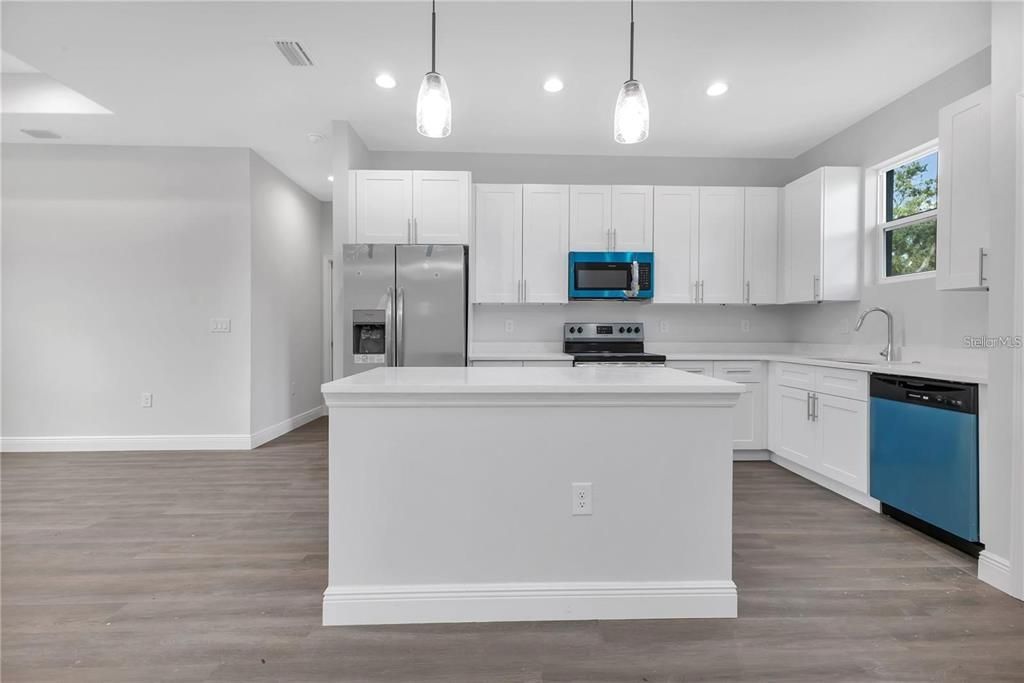 For Sale: $399,900 (3 beds, 2 baths, 1508 Square Feet)