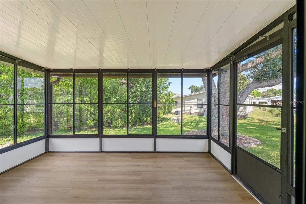 For Sale: $199,500 (2 beds, 2 baths, 1248 Square Feet)