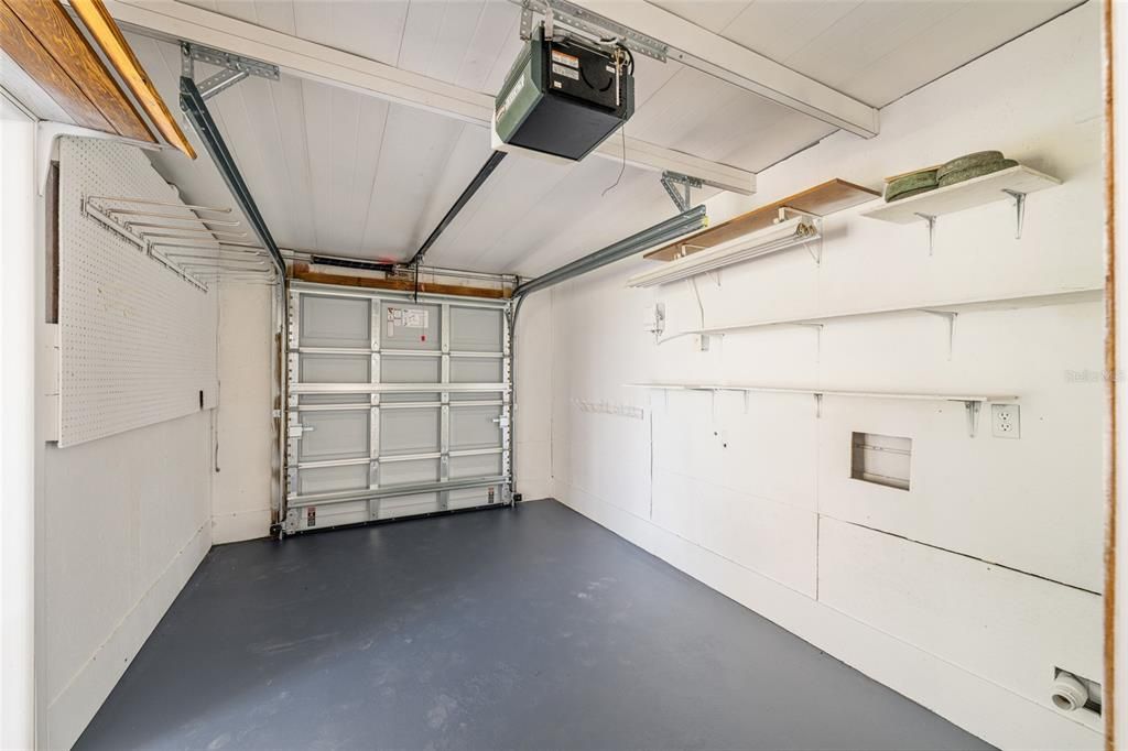 For Sale: $199,500 (2 beds, 2 baths, 1248 Square Feet)