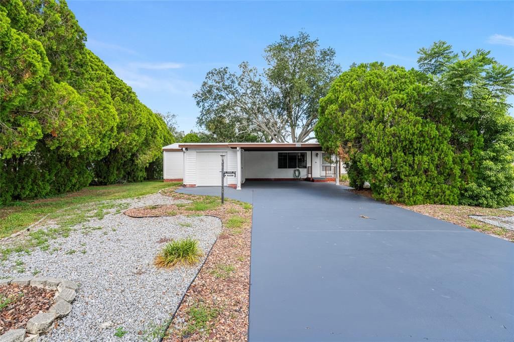 For Sale: $199,500 (2 beds, 2 baths, 1248 Square Feet)