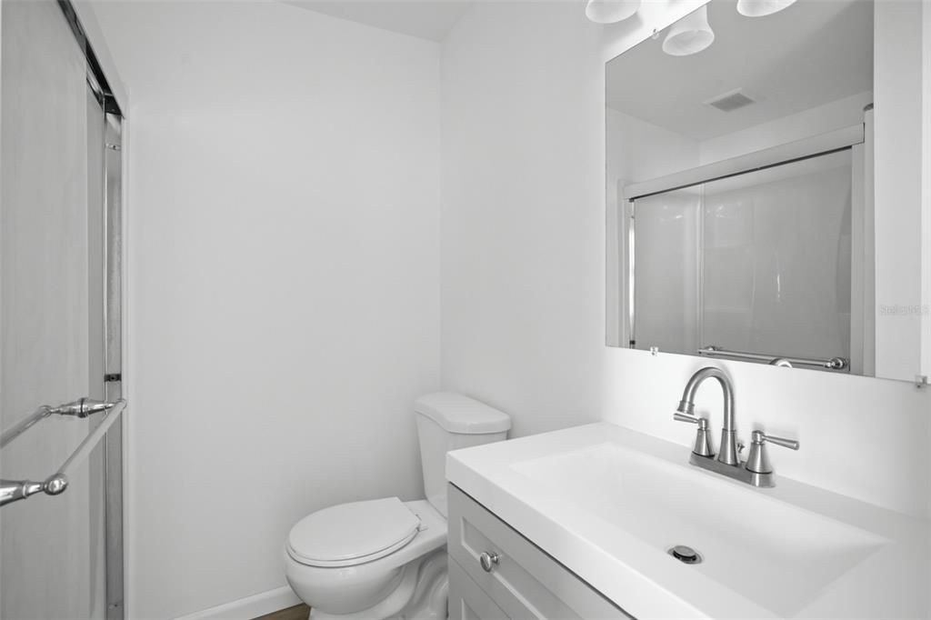 For Sale: $799,000 (6 beds, 0 baths, 2710 Square Feet)