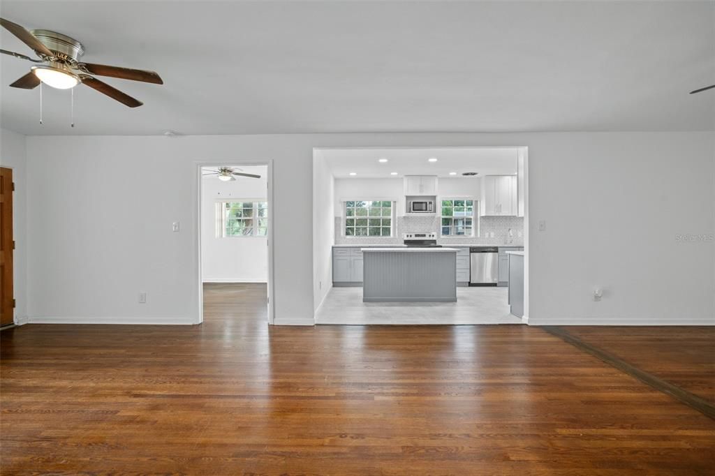 For Sale: $799,000 (6 beds, 0 baths, 2710 Square Feet)