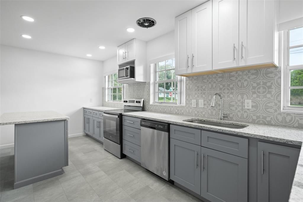 For Sale: $799,000 (6 beds, 0 baths, 2710 Square Feet)