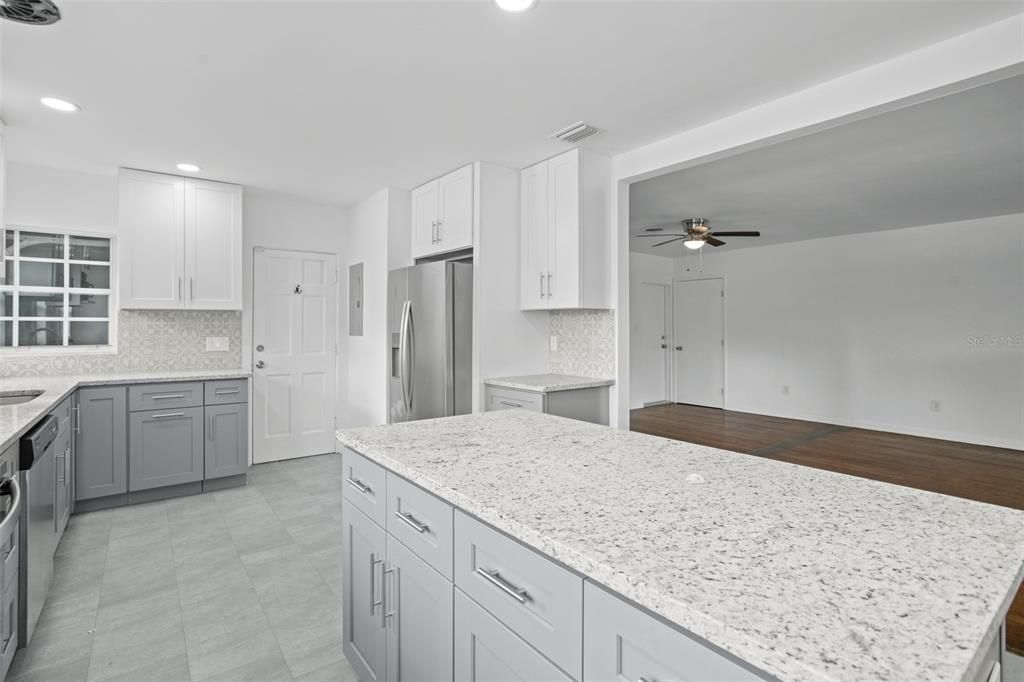 For Sale: $799,000 (6 beds, 0 baths, 2710 Square Feet)