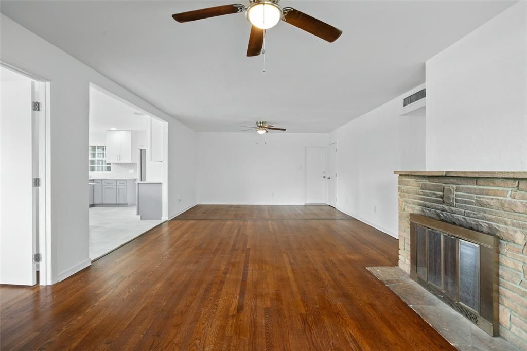 For Sale: $799,000 (6 beds, 0 baths, 2710 Square Feet)