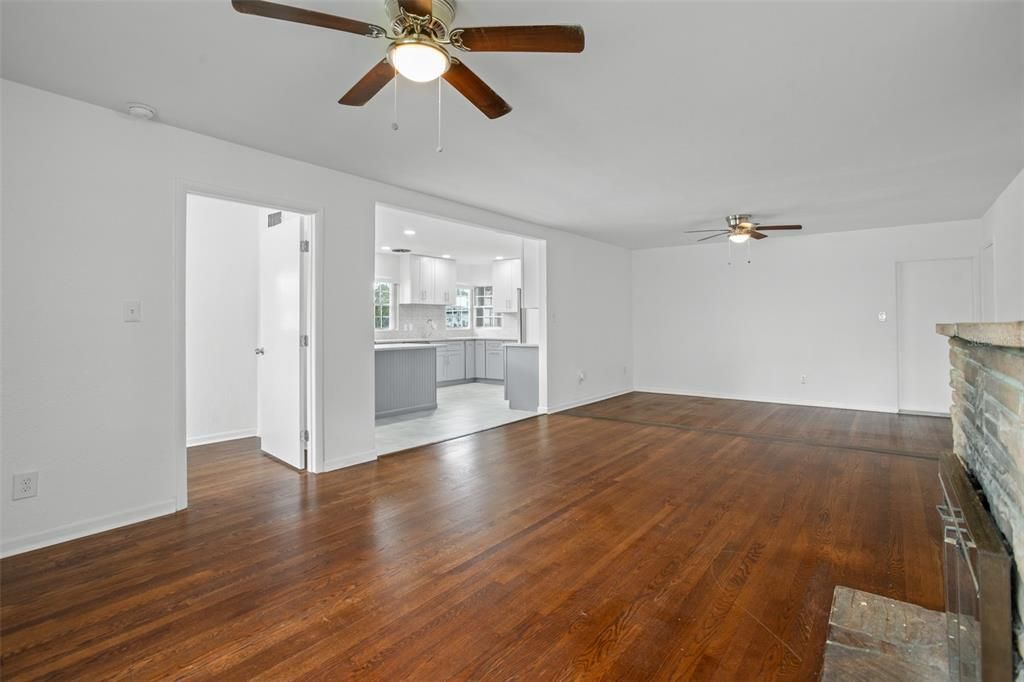 For Sale: $799,000 (6 beds, 0 baths, 2710 Square Feet)