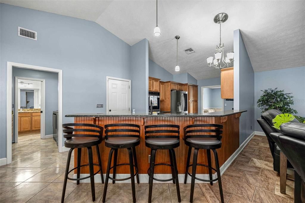 En Venta: $519,000 (5 camas, 3 baños, 3116 Pies cuadrados)
