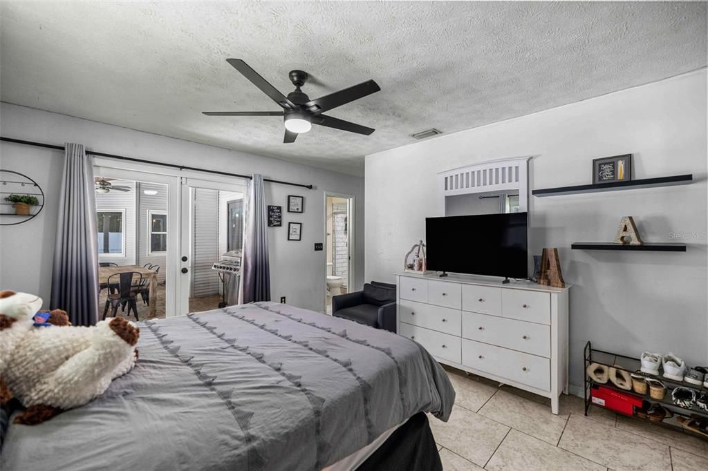En Venta: $519,000 (5 camas, 3 baños, 3116 Pies cuadrados)