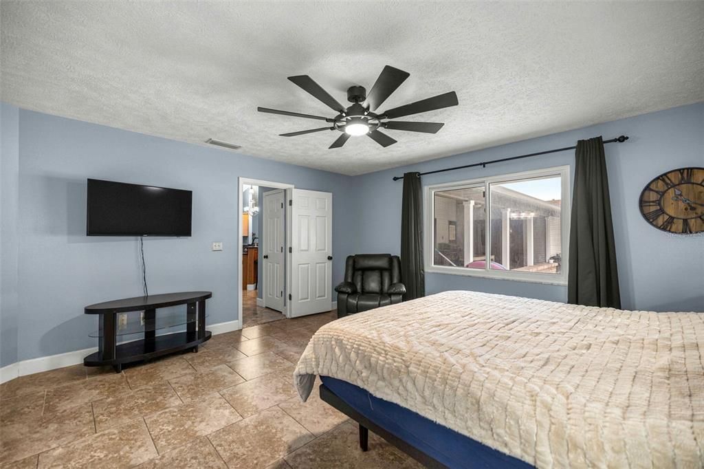 En Venta: $519,000 (5 camas, 3 baños, 3116 Pies cuadrados)