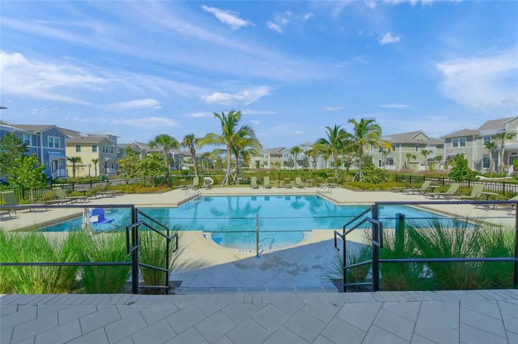 For Sale: $1,250,000 (2 beds, 2 baths, 2011 Square Feet)