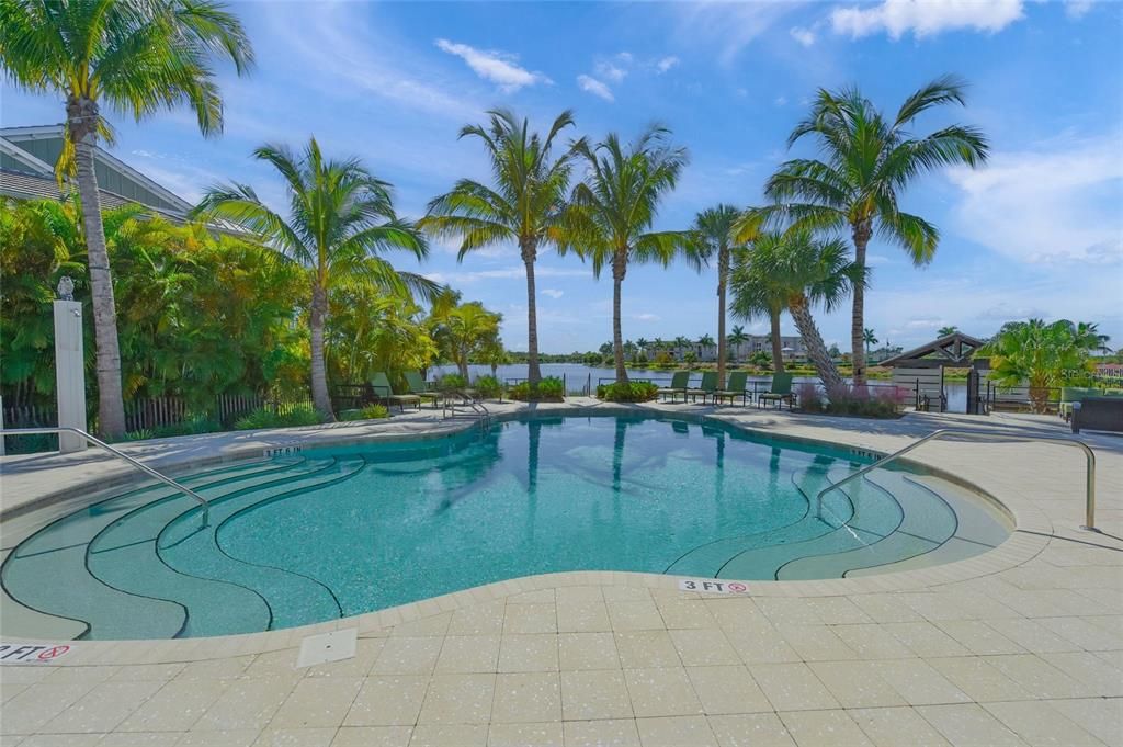 For Sale: $1,250,000 (2 beds, 2 baths, 2011 Square Feet)
