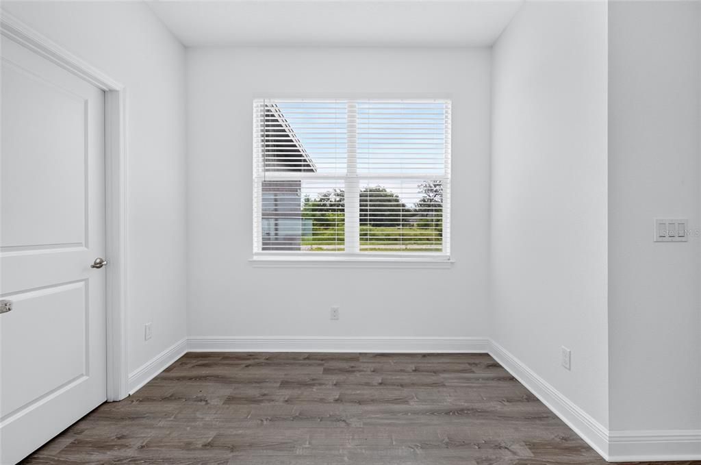 For Sale: $279,500 (4 beds, 2 baths, 1349 Square Feet)