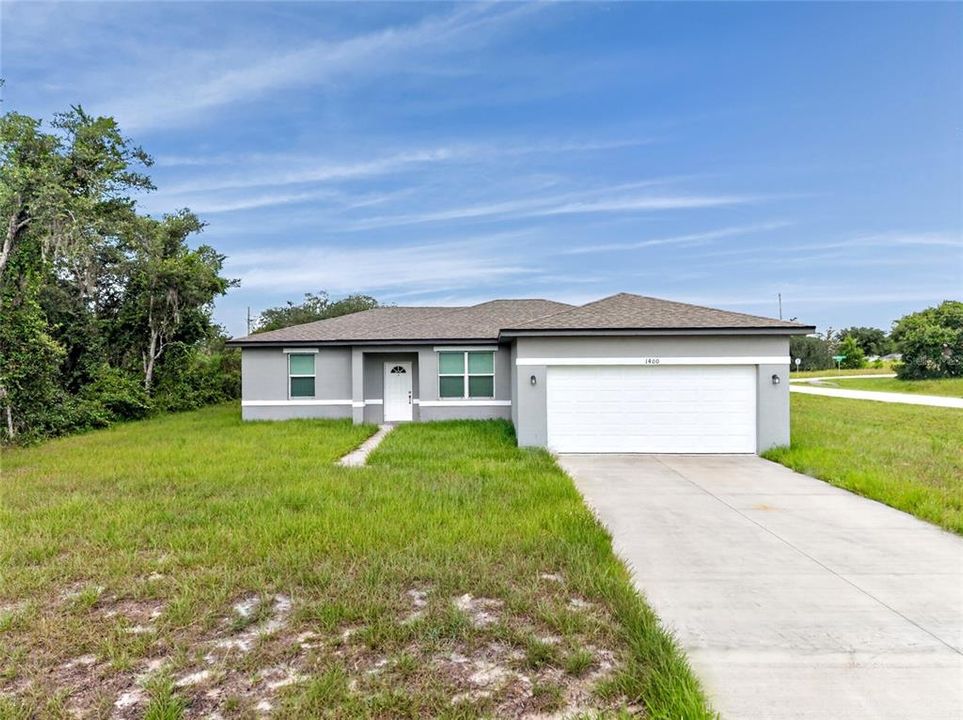 For Sale: $279,500 (4 beds, 2 baths, 1349 Square Feet)